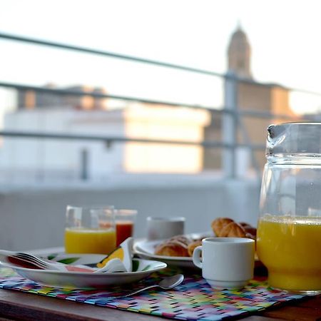 Atico Con Terraza Y Vistas Lägenhet Málaga Exteriör bild