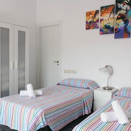 Atico Con Terraza Y Vistas Lägenhet Málaga Exteriör bild