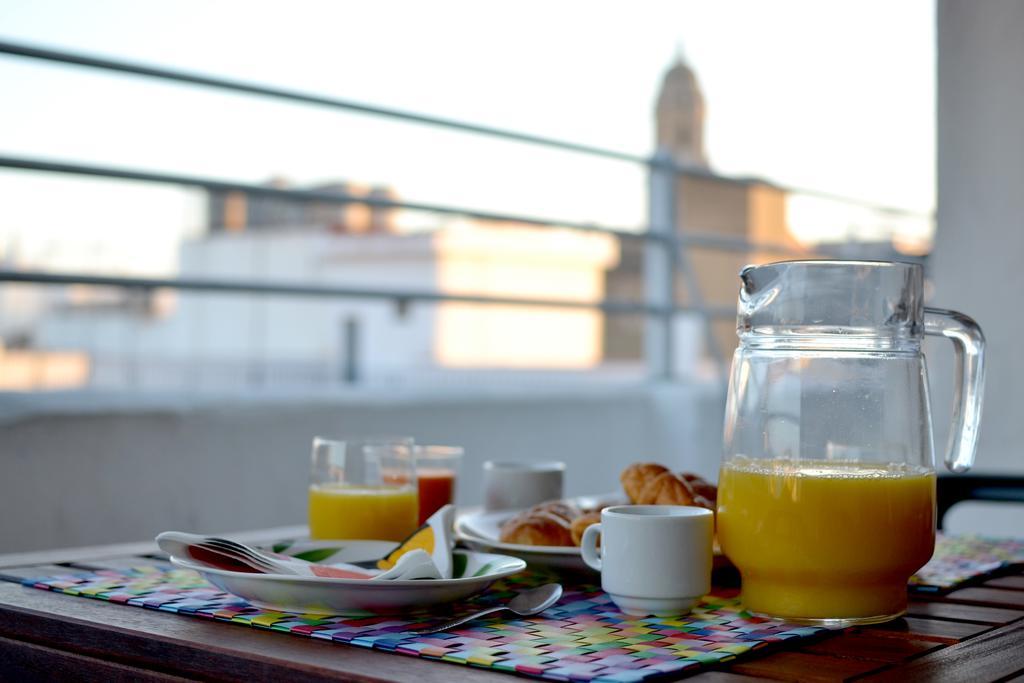 Atico Con Terraza Y Vistas Lägenhet Málaga Exteriör bild