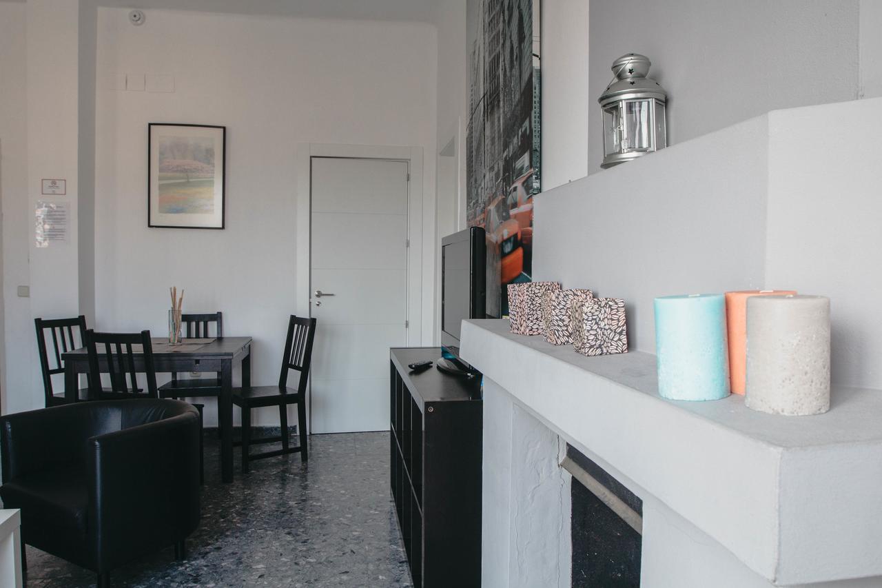 Atico Con Terraza Y Vistas Lägenhet Málaga Exteriör bild